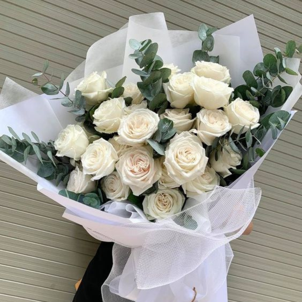 Ramo 24 rosas blancas