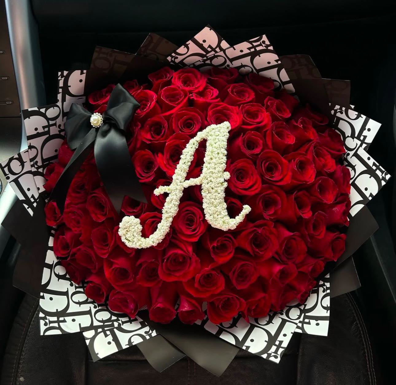 Ramo 40 rosas rojas + letra inicial