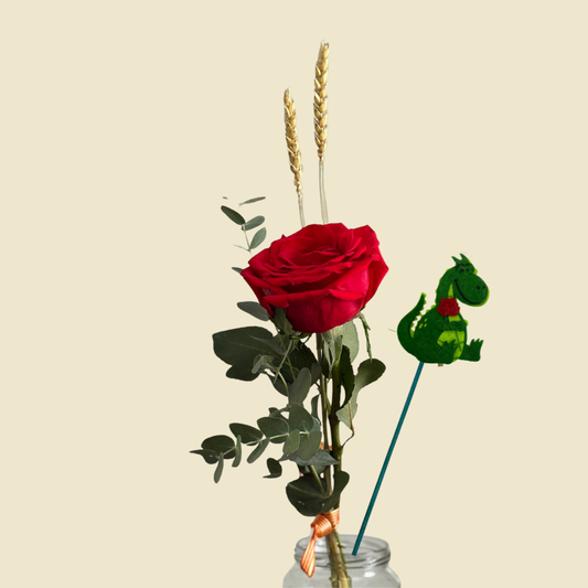 Rosa Sant Jordi con pin de dragon