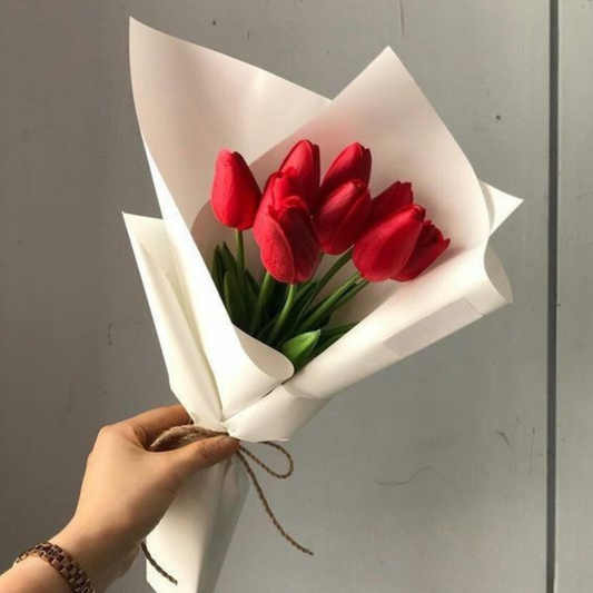 Ramo 5 tulipanes rojos